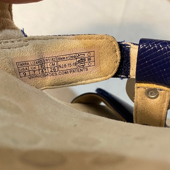 Vionic Farra Stylish Blue Sandals with Silver Accents for Women - Picture 4 of 5